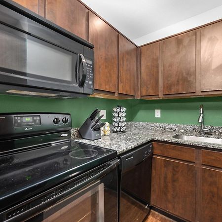 Rustic 1Br Apartment Near Medcenter-Uh-Nrg Houston Eksteriør billede